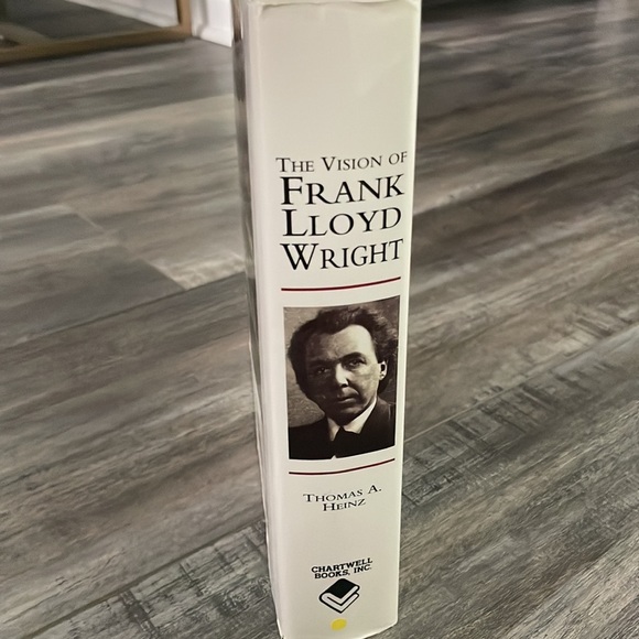 The Vision of Frank Lloyd Wright Hardcover  Book - Picture 8 of 8